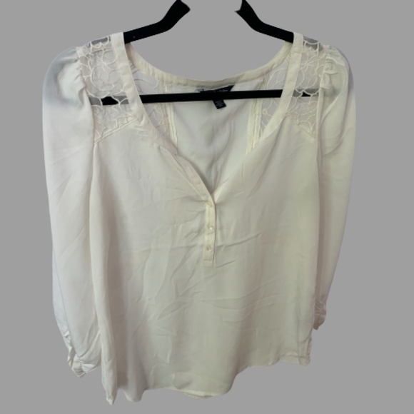American Eagle Cream Blouse with Lace Detail - Picture 1 of 2
